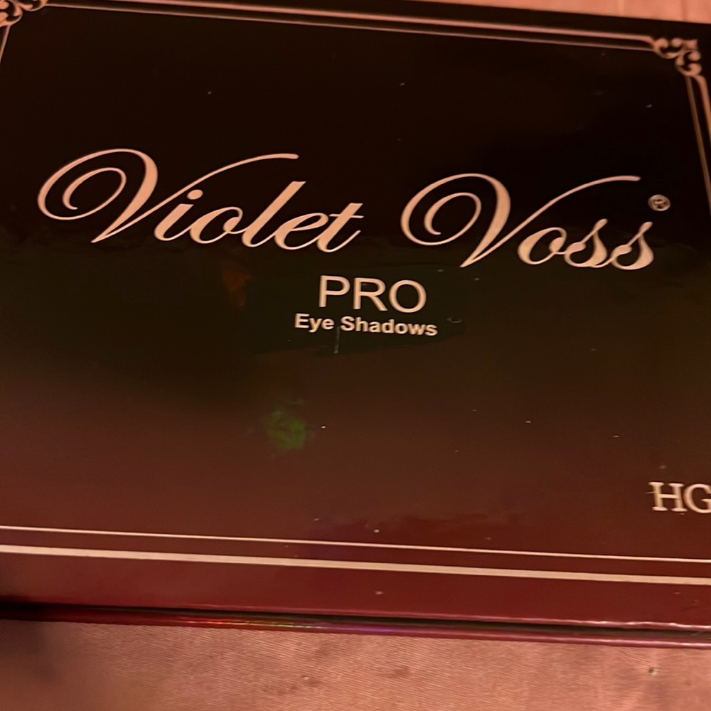 Violet Voss pro palette